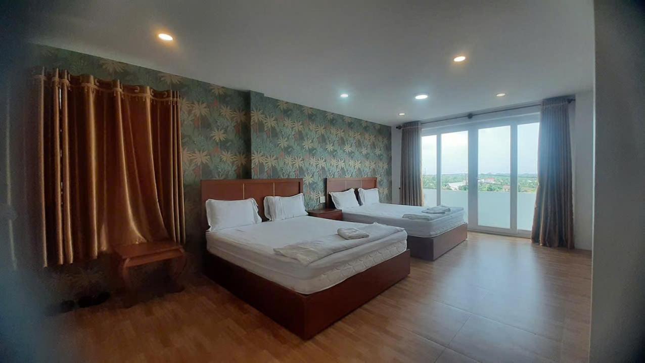 Mekong Hotel & Restaurant Ben Tre Exterior photo