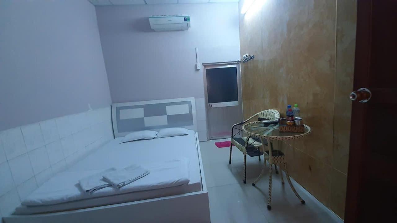 Mekong Hotel & Restaurant Ben Tre Exterior photo